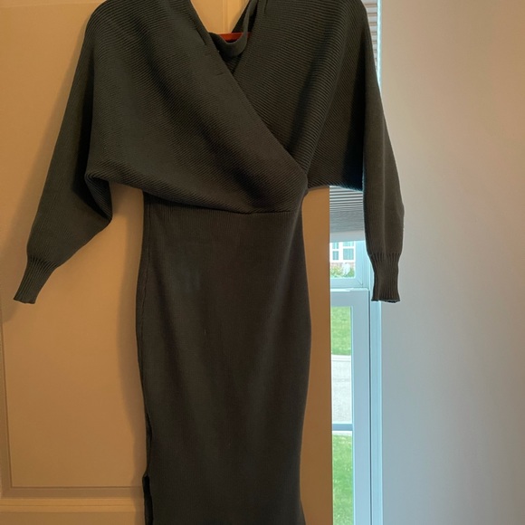 Fashion Nova MONA SWEATER MIDI DRESS - Picture 4 of 5